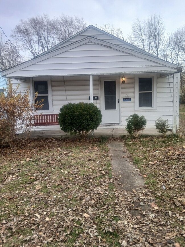 Building Photo - Completely Renovated 3 Bedroom, 2 Full Bathrooms! Front Porch & Detached Garage! 2 Living Rooms!