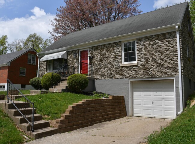 Primary Photo - 181 St James Dr
