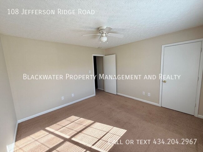 Building Photo - 108 Jefferson Ridge Rd