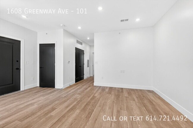 Building Photo - 1608 Greenway Ave