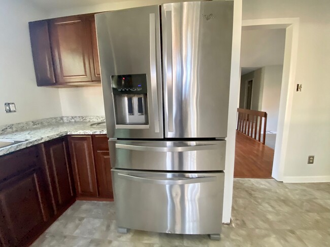 Building Photo - 5805 Dockridge Ct