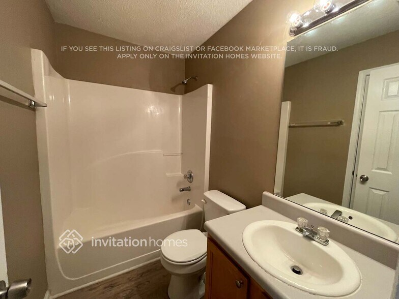 Building Photo - 3785 Tor Way