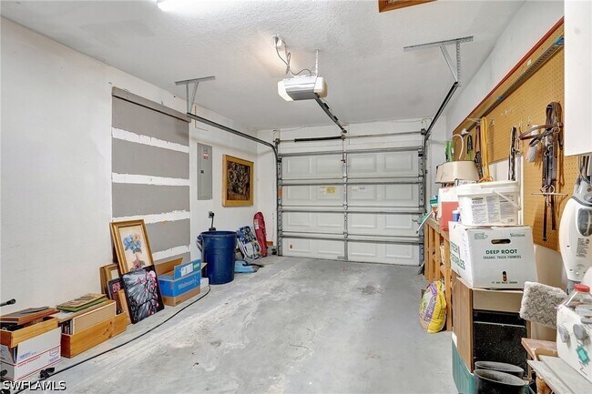 Building Photo - 3520 2nd Ave NE