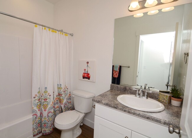 Building Photo - Upscale Smithfield Home for Rent with Resort Style Amenities!