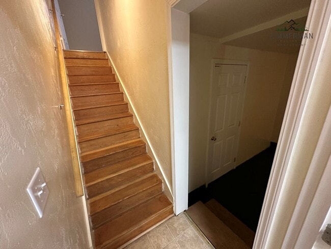 Building Photo - 3793-3795 Redwood Dr