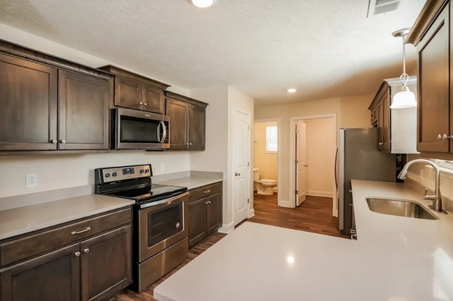 Building Photo - 1073 Berra Dr