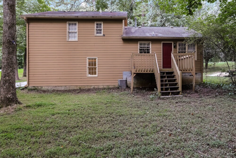 Building Photo - 2350 Bankstone Dr SW