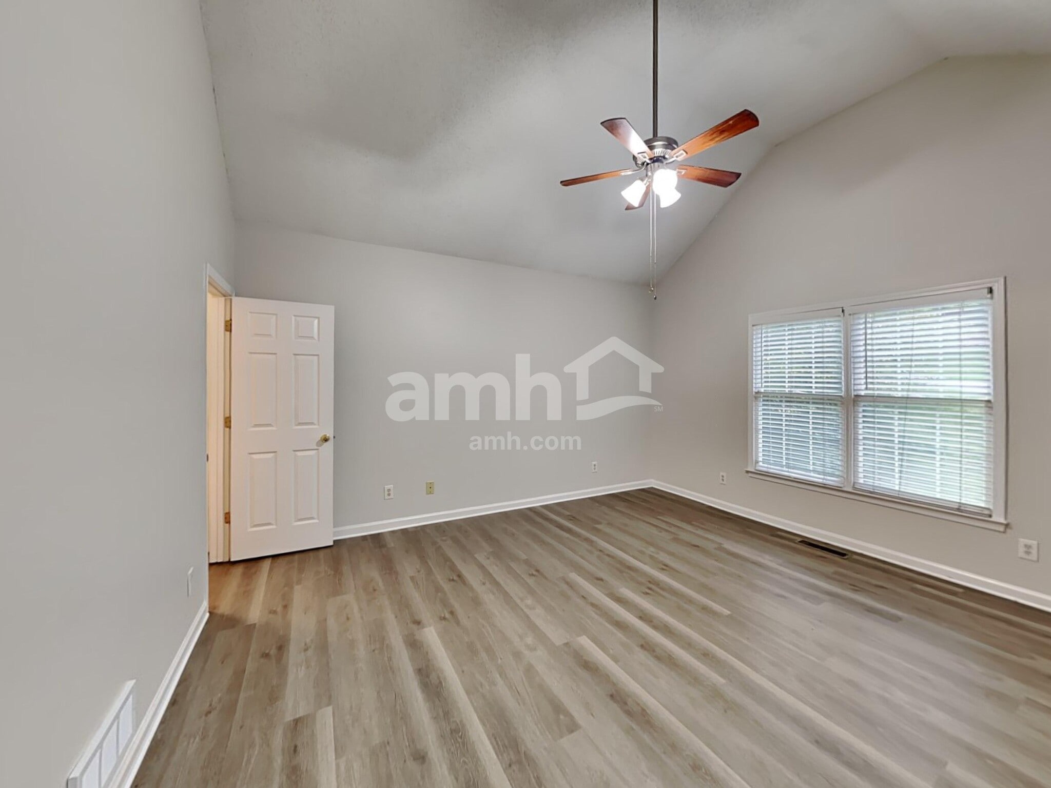 Building Photo - 321 Winchester Way