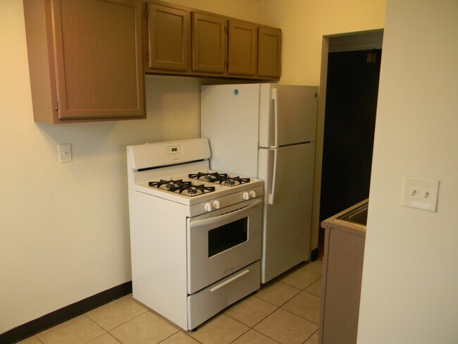 Building Photo - 311 Hawthorne Cir