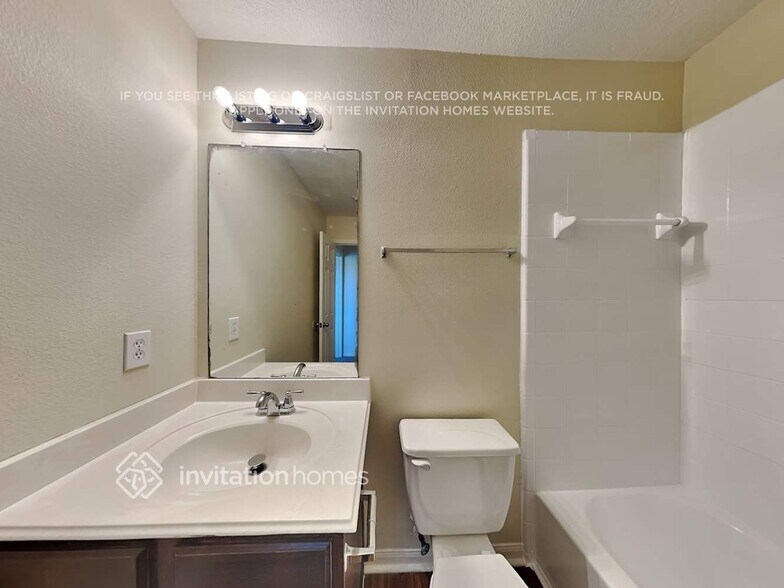 Building Photo - 1015 Redcrest Springs Ct