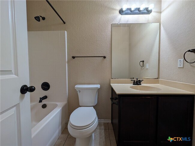 Building Photo - 298 Rosalie Dr