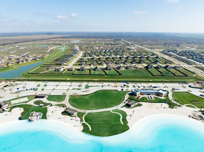 Building Photo - Elevated Living in Sundera at River Ranch | 4 Weeks Free