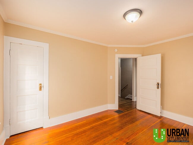 Building Photo - 1103 W Sinto Ave