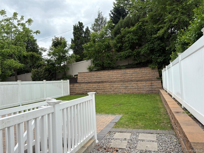 Building Photo - 17 Dunes Ln