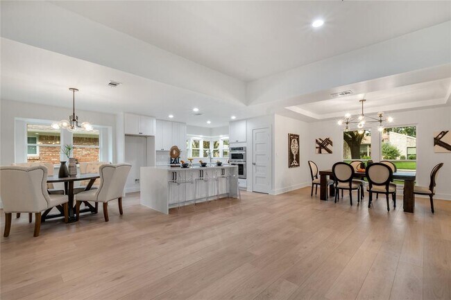 Building Photo - 6226 La Cosa Dr
