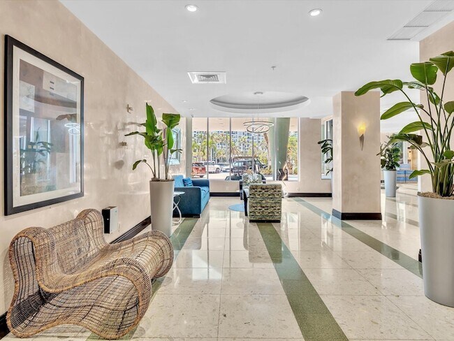 Building Photo - 3901 S Ocean Dr