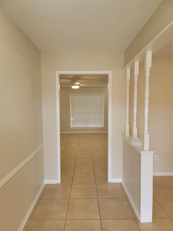 Building Photo - 713 Clubside Dr