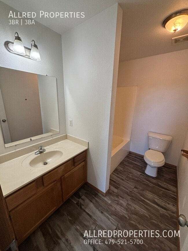 Building Photo - 2929 Meridian Pl