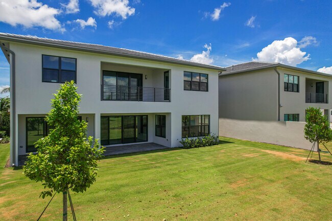 Building Photo - 9451 Riverside Pk Dr