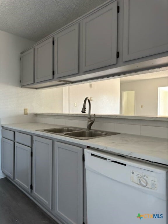 Building Photo - 1815 Cedarhill Dr