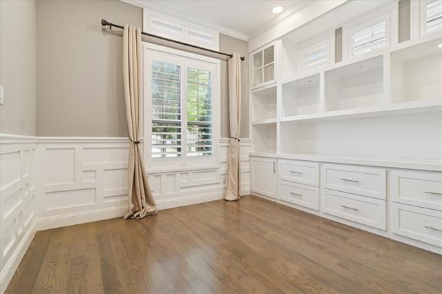 Building Photo - 5900 The Esplanade