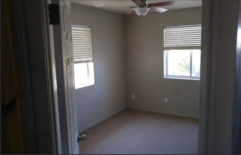 Building Photo - 5701 N Squaw Dr