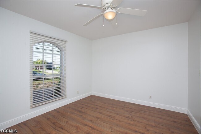 Building Photo - 2507 Embers Pkwy W