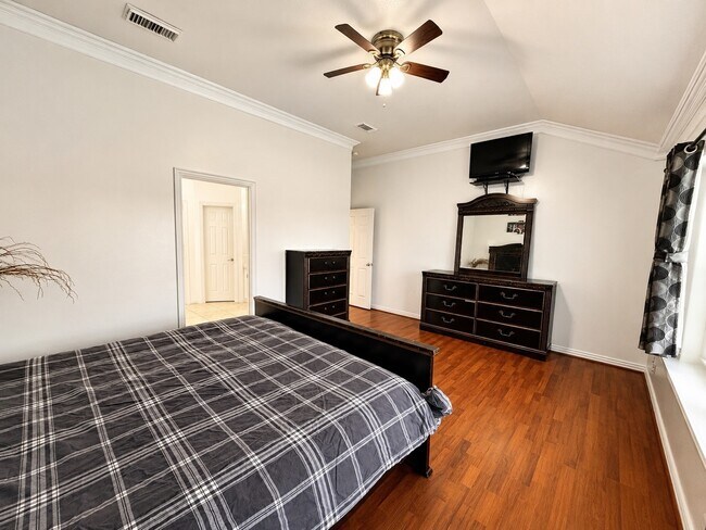 Building Photo - 5507 Cranston Ct