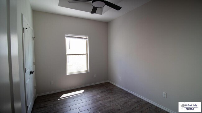 Building Photo - 312 E Magnolia Ave