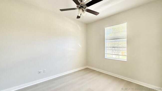 Building Photo - 2171 Tigris Dr