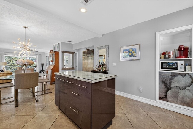 Building Photo - 1225 NW 21st St