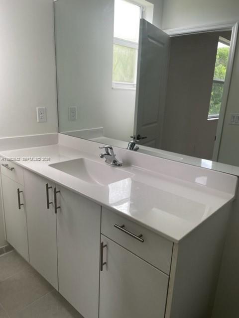 Building Photo - 2632 SE 19th St