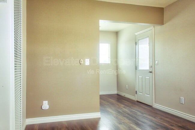 Building Photo - 2727 1/2 G Street