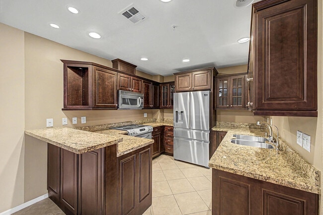 Building Photo - 4200 N Miller Rd