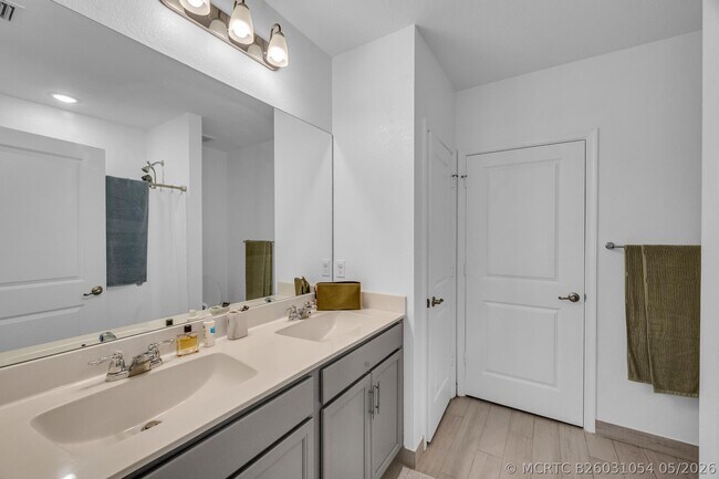 Building Photo - 5082 Armina Pl