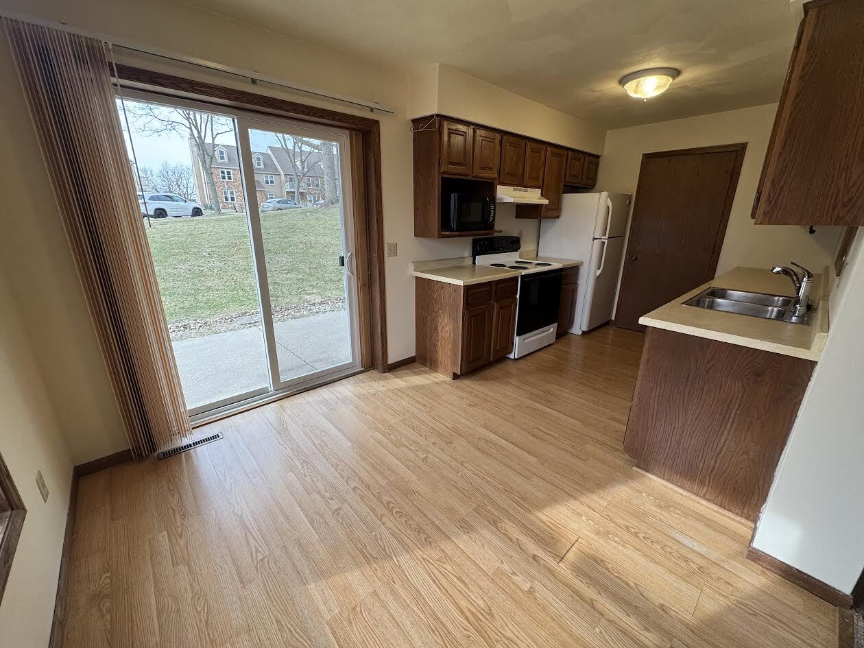 Building Photo - 3001 Cimarron Trl
