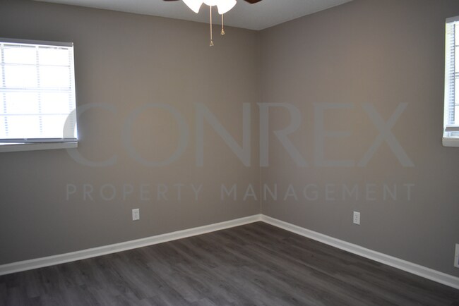 Building Photo - Pleasant Grove Home Available Now!