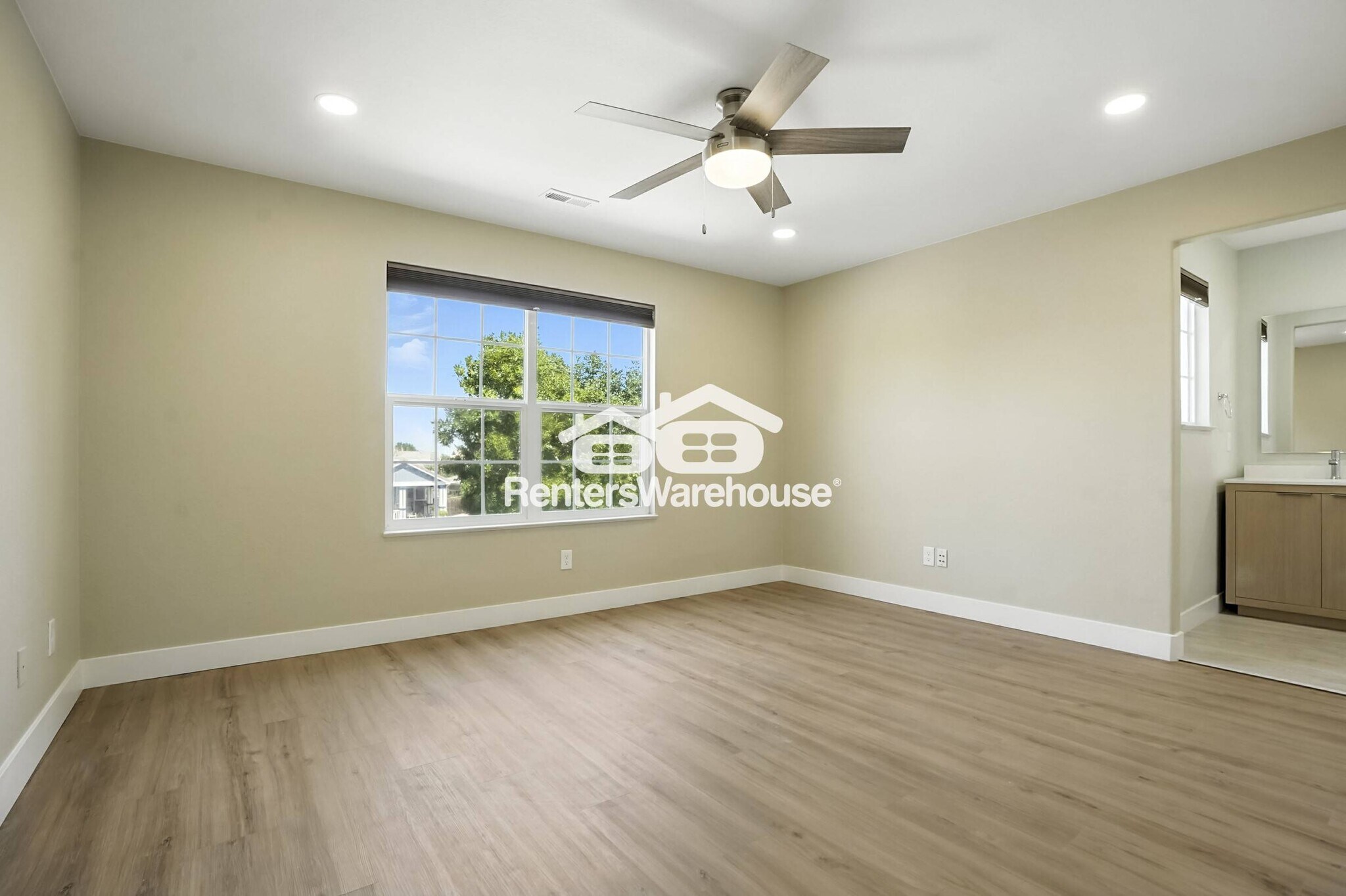 Building Photo - 9551 Longford Way