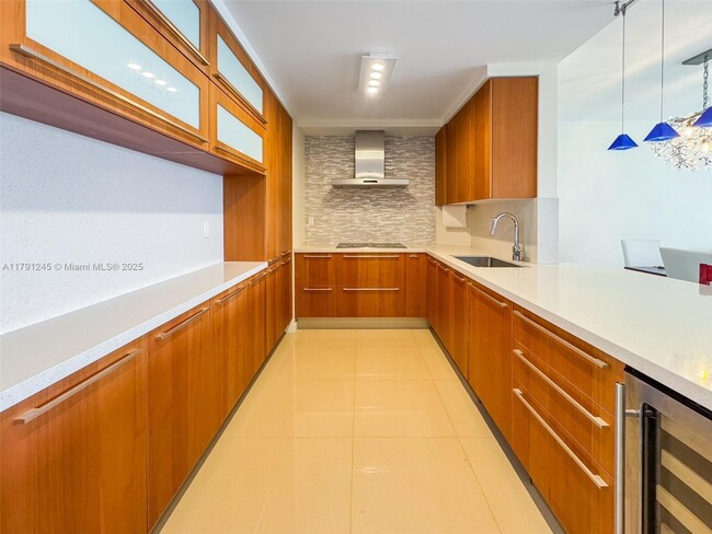 Primary Photo - 3800 Galt Ocean Dr