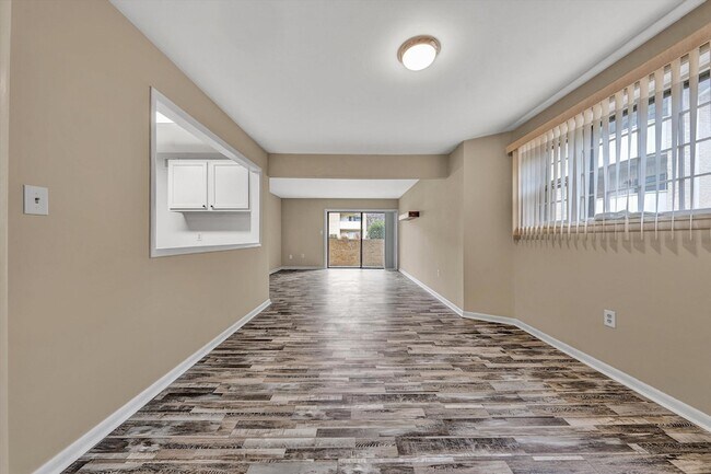 Building Photo - 5260 Crossbow Cir