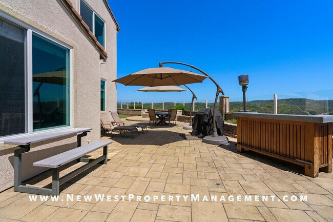 Building Photo - Renovated Carmel Valley 4 Bedroom at Costa...
