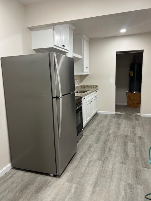Kitchen - 1220 W 16th Ave