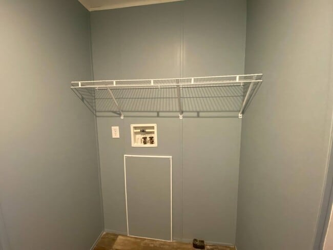 Building Photo - 3212 Plateau Dr