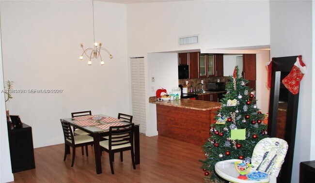 Building Photo - 20741 NE 4th Ct