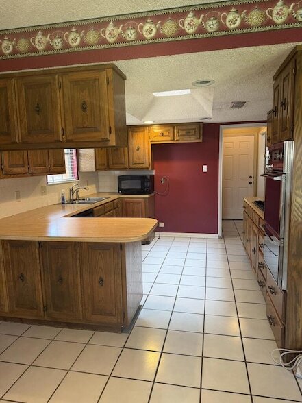 Building Photo - 4717 Elma Dr