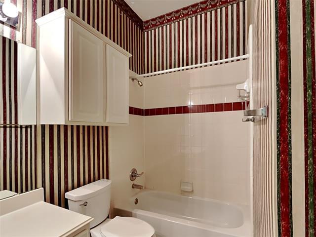 Building Photo - 7804 Aqua Vista Dr