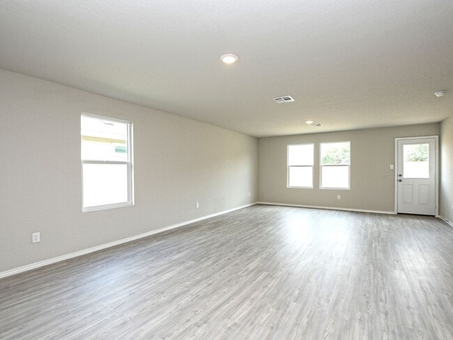 Building Photo - 4 BR /2 BA - 1667 SF Home in Hidden Trails...