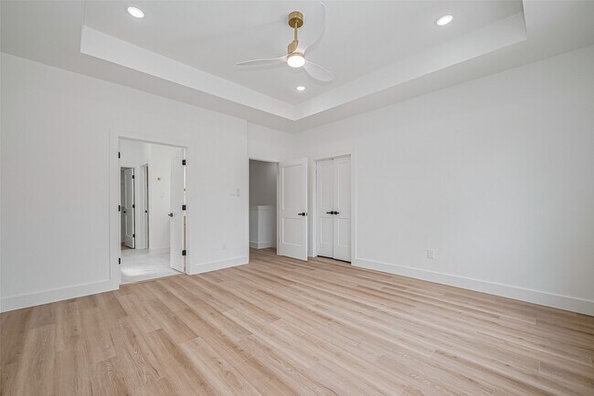 Building Photo - 6021 Maybell St