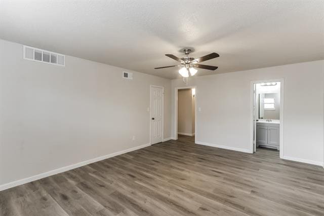 Building Photo - 1421 Pine Hill Dr