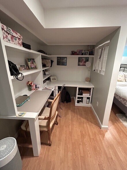 Office/bedroom - 37 Moraine St